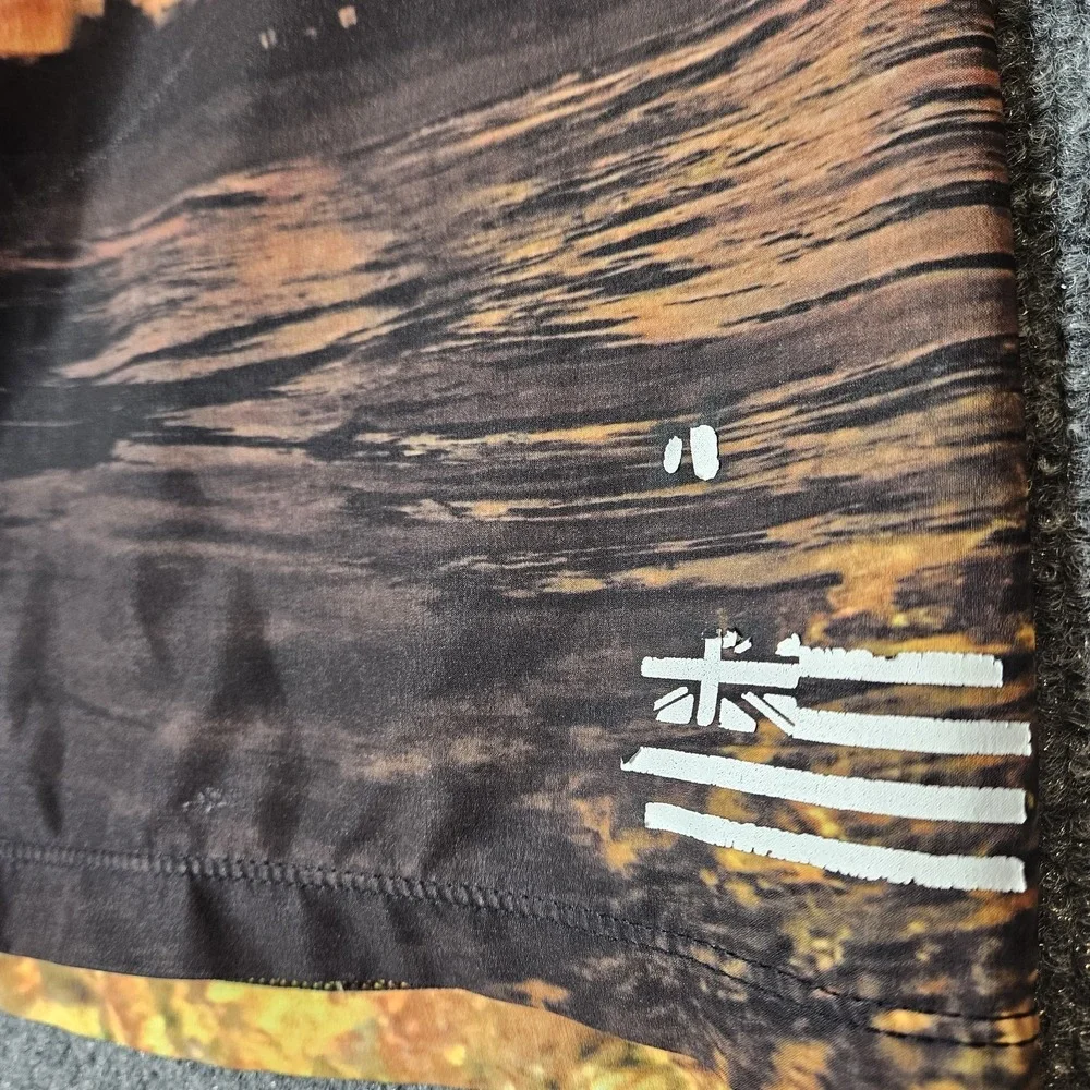 Hurley Clark Little Boardshorts Size 32 Shorebreak Ocean Wave‎ Print